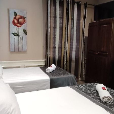 Sunbell Ventures Guesthouse ケープタウン エクステリア 写真
