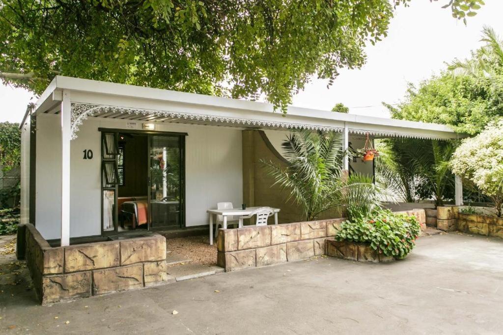 Sunbell Ventures Guesthouse ケープタウン エクステリア 写真