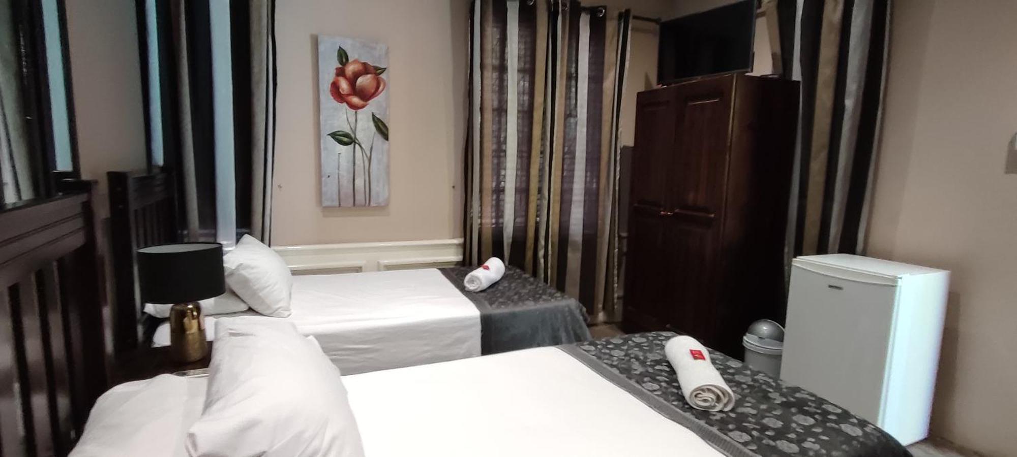 Sunbell Ventures Guesthouse ケープタウン エクステリア 写真